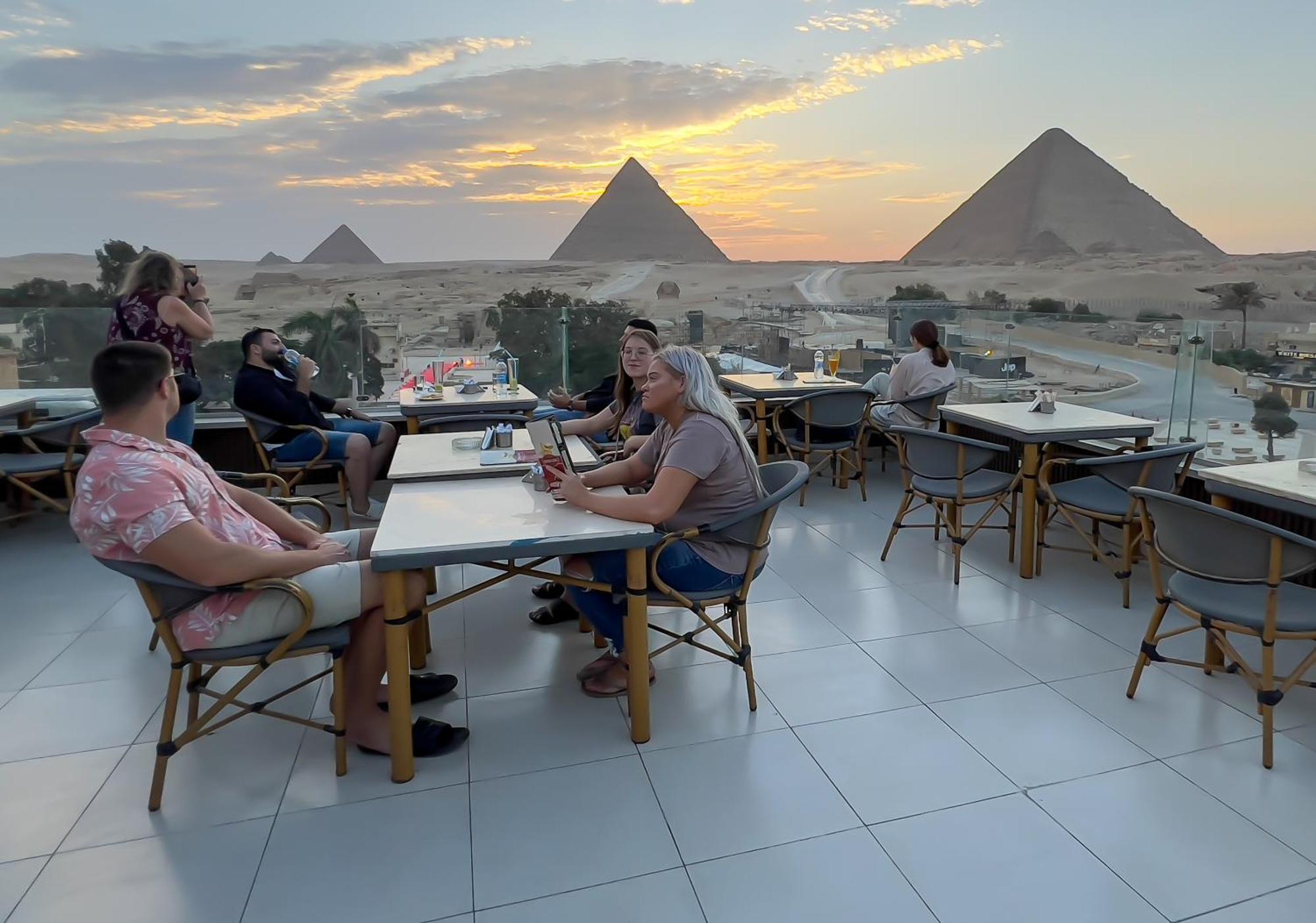 Giza Pyramids View Inn Kafret el-Gabal Exterior foto